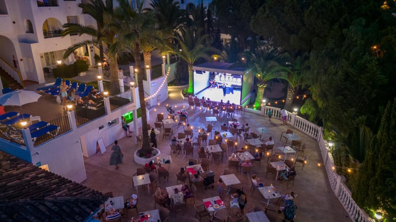Aparthotel Holiday Center Santa Ponsa Ngoại thất bức ảnh