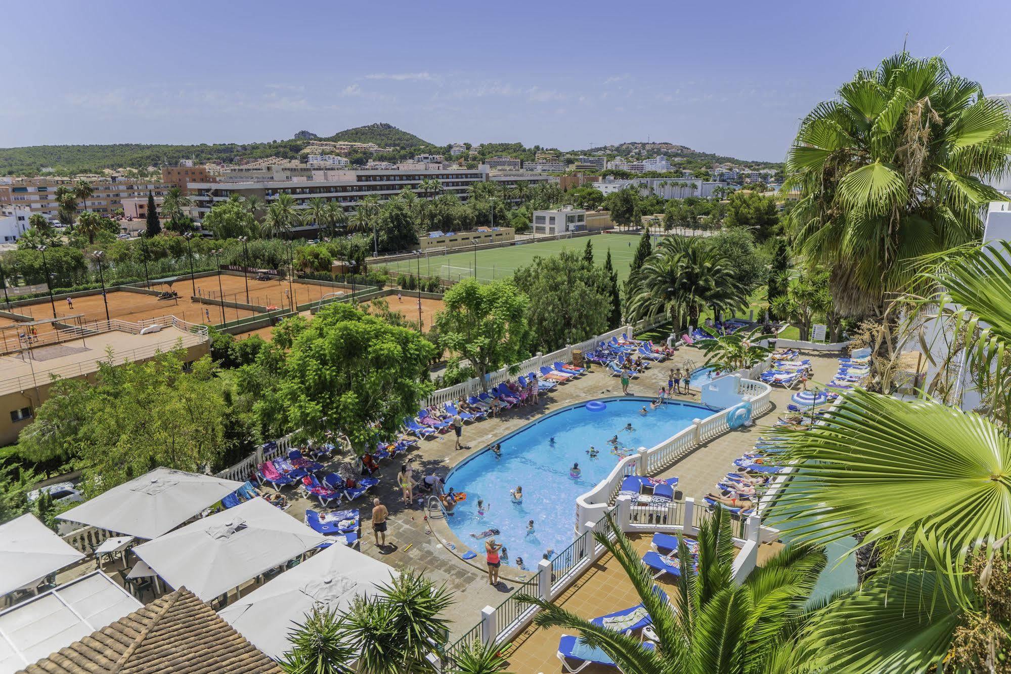 Aparthotel Holiday Center Santa Ponsa Ngoại thất bức ảnh