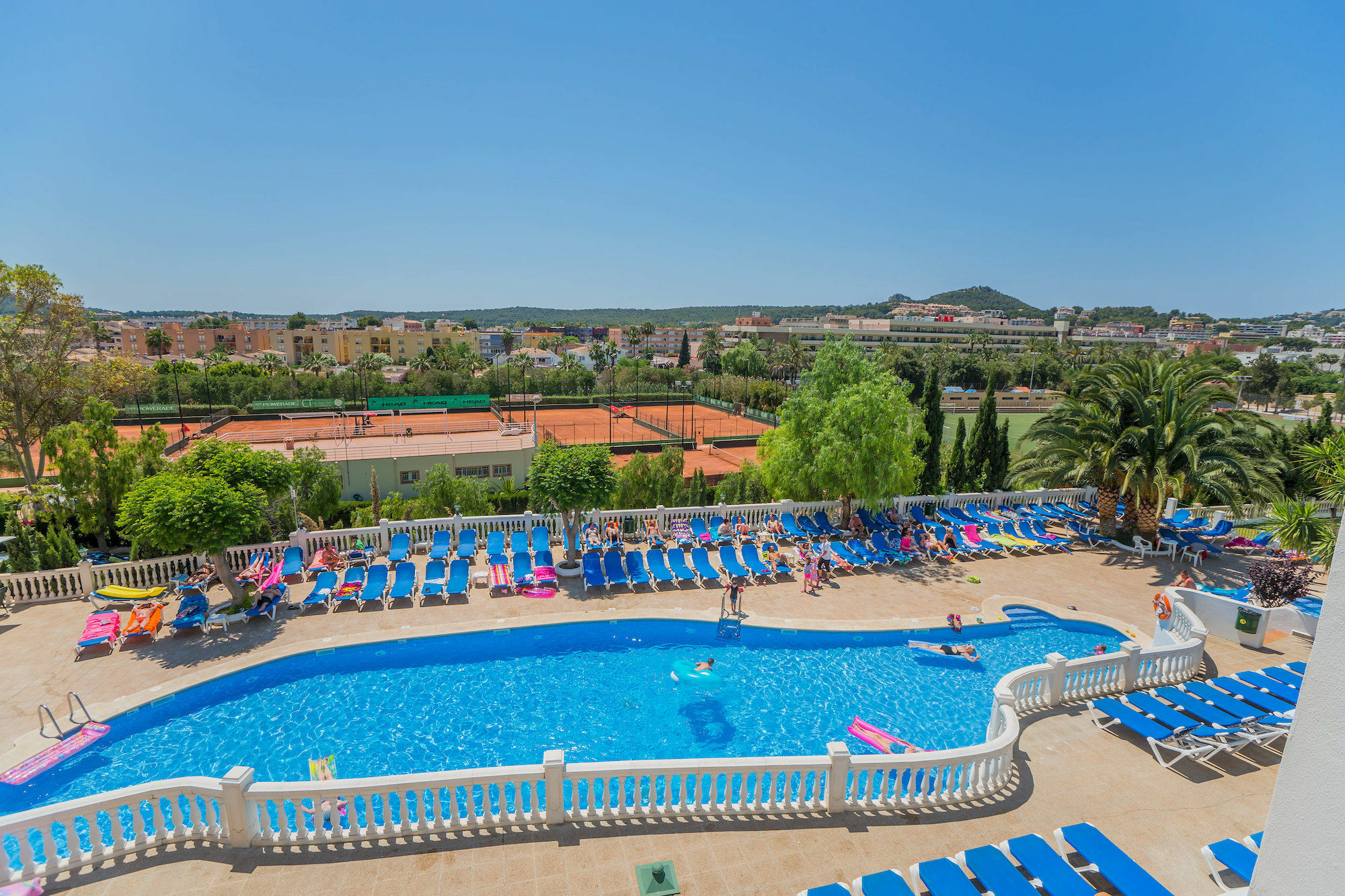 Aparthotel Holiday Center Santa Ponsa Ngoại thất bức ảnh